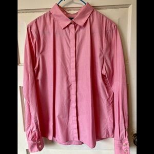 Women’s Lands’ End wrinkle free no iron button front shirt